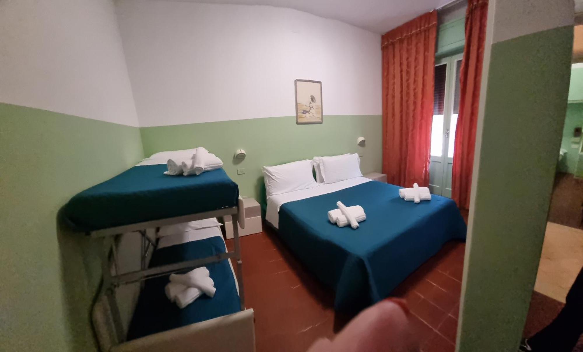 Hotel K2 Cervia 3 Stelle Sup Exterior foto