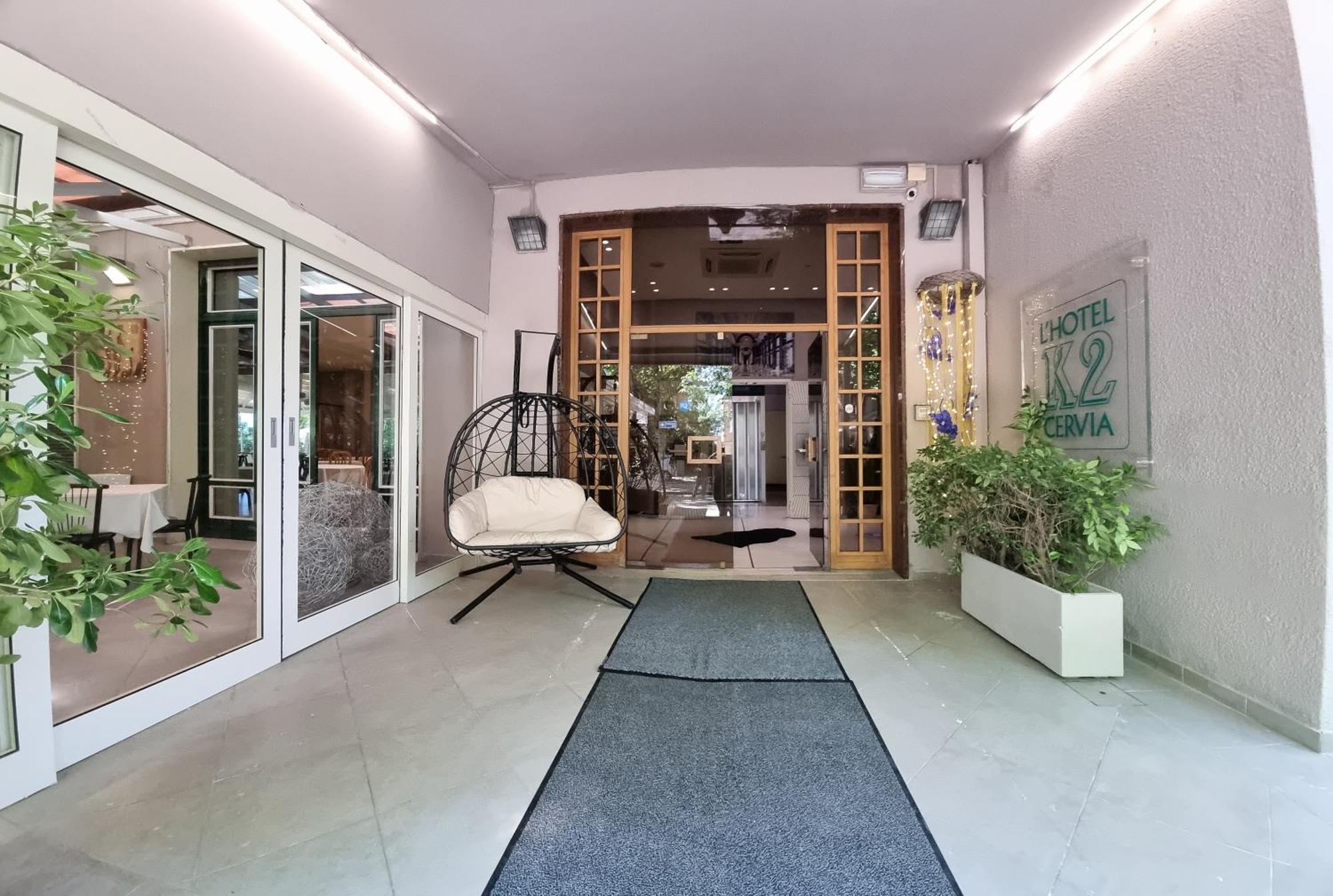 Hotel K2 Cervia 3 Stelle Sup Exterior foto